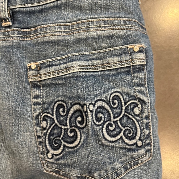 Capris - Picture 6 of 6